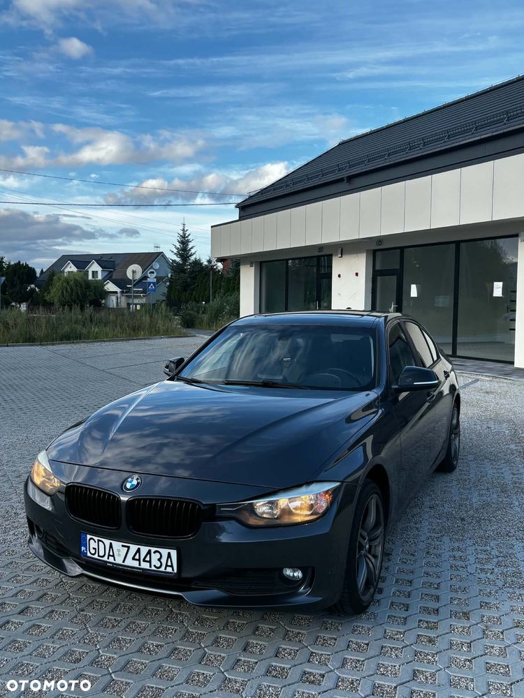 BMW Seria 3 328i xDrive - 1