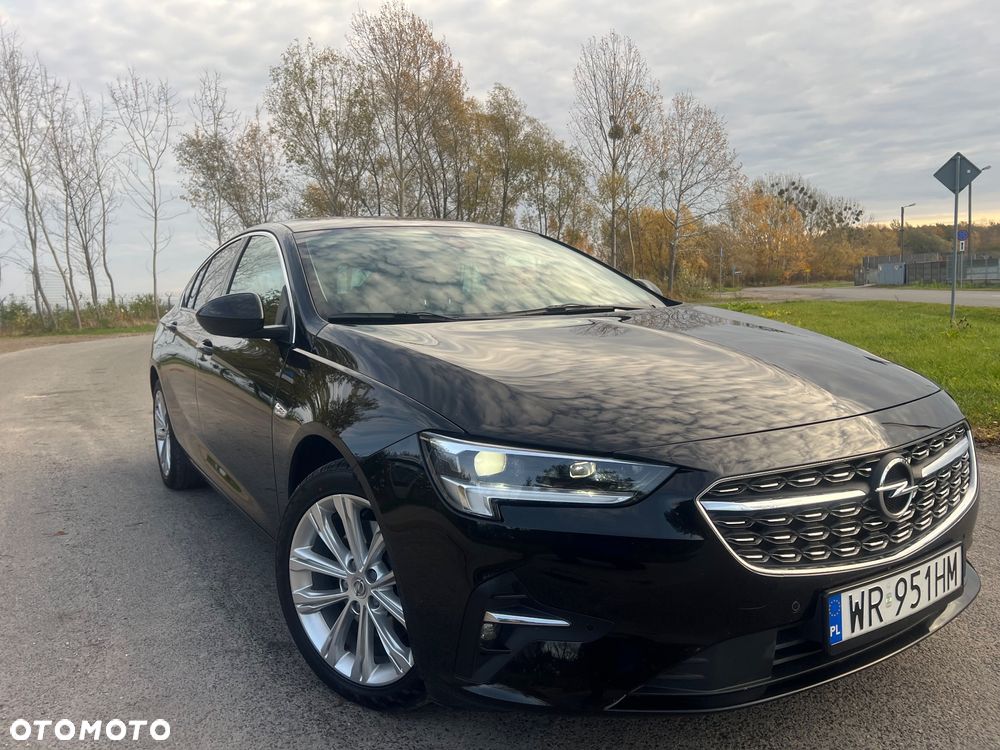 Opel Insignia - 1