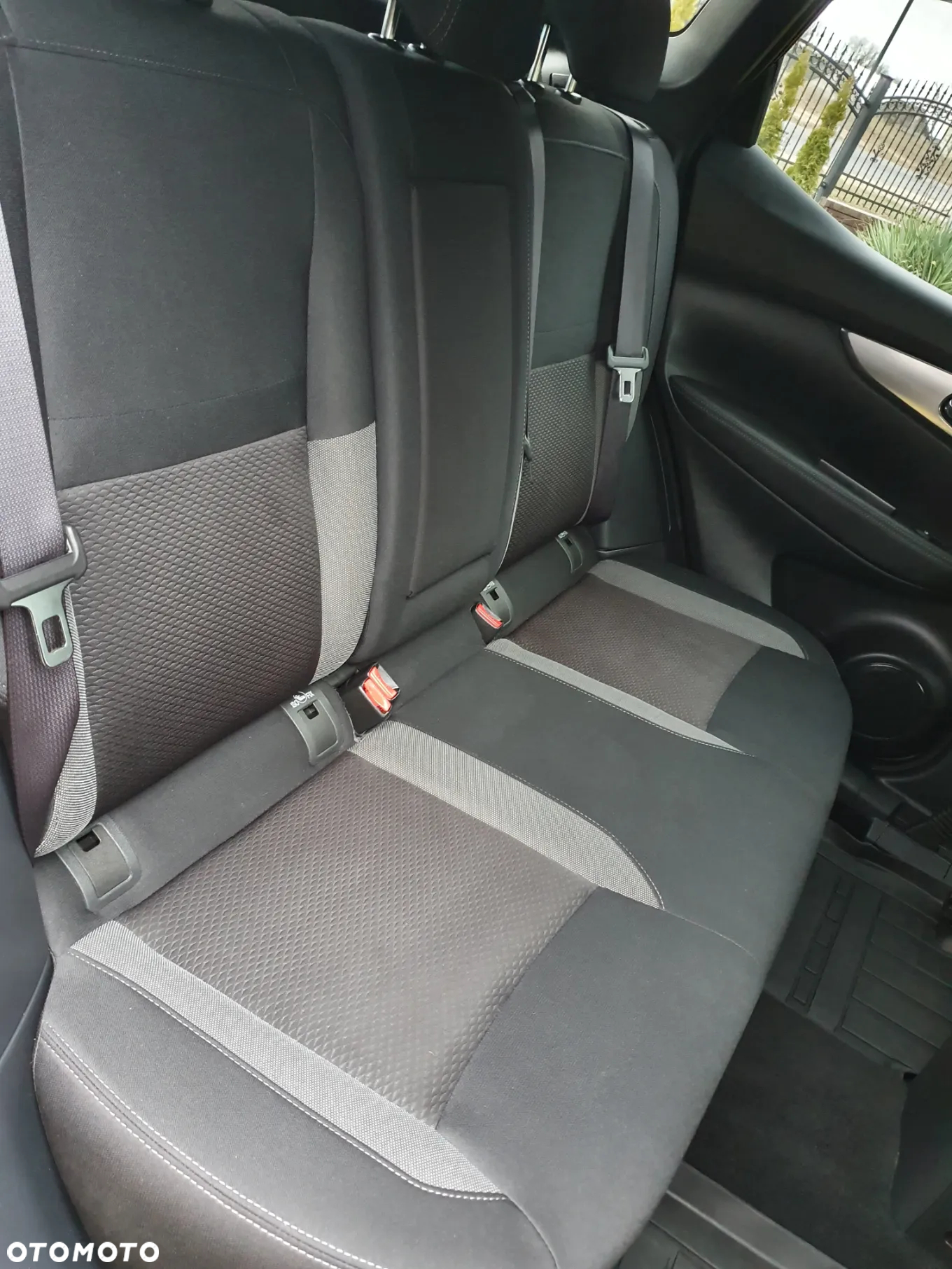 Nissan Qashqai 1.3 DIG-T Tekna - 23