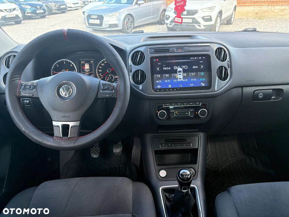 Volkswagen Tiguan 2.0 TDI DPF BlueMotion Technology Exclusive - 15