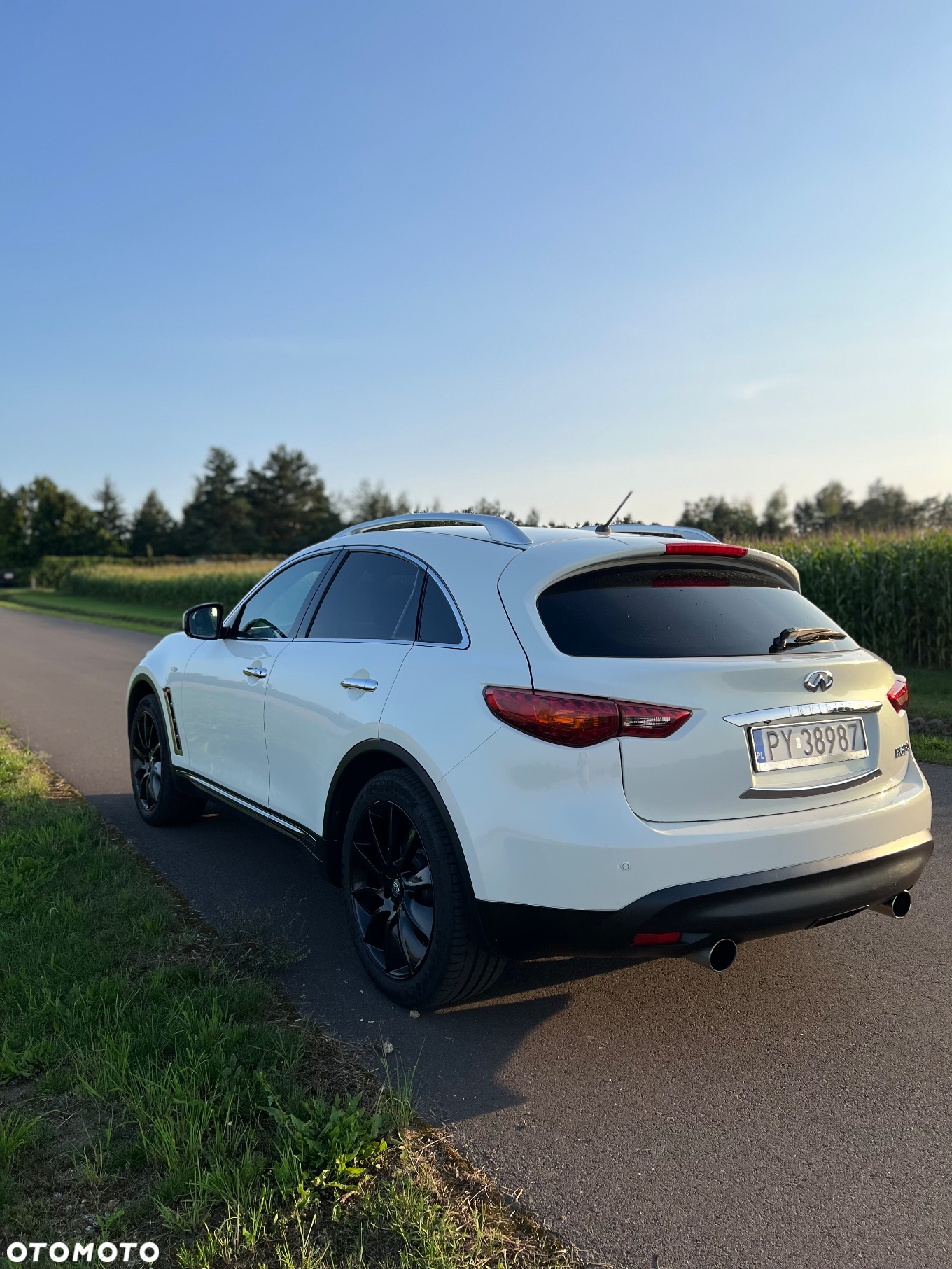 Infiniti FX FX30d S Premium - 6