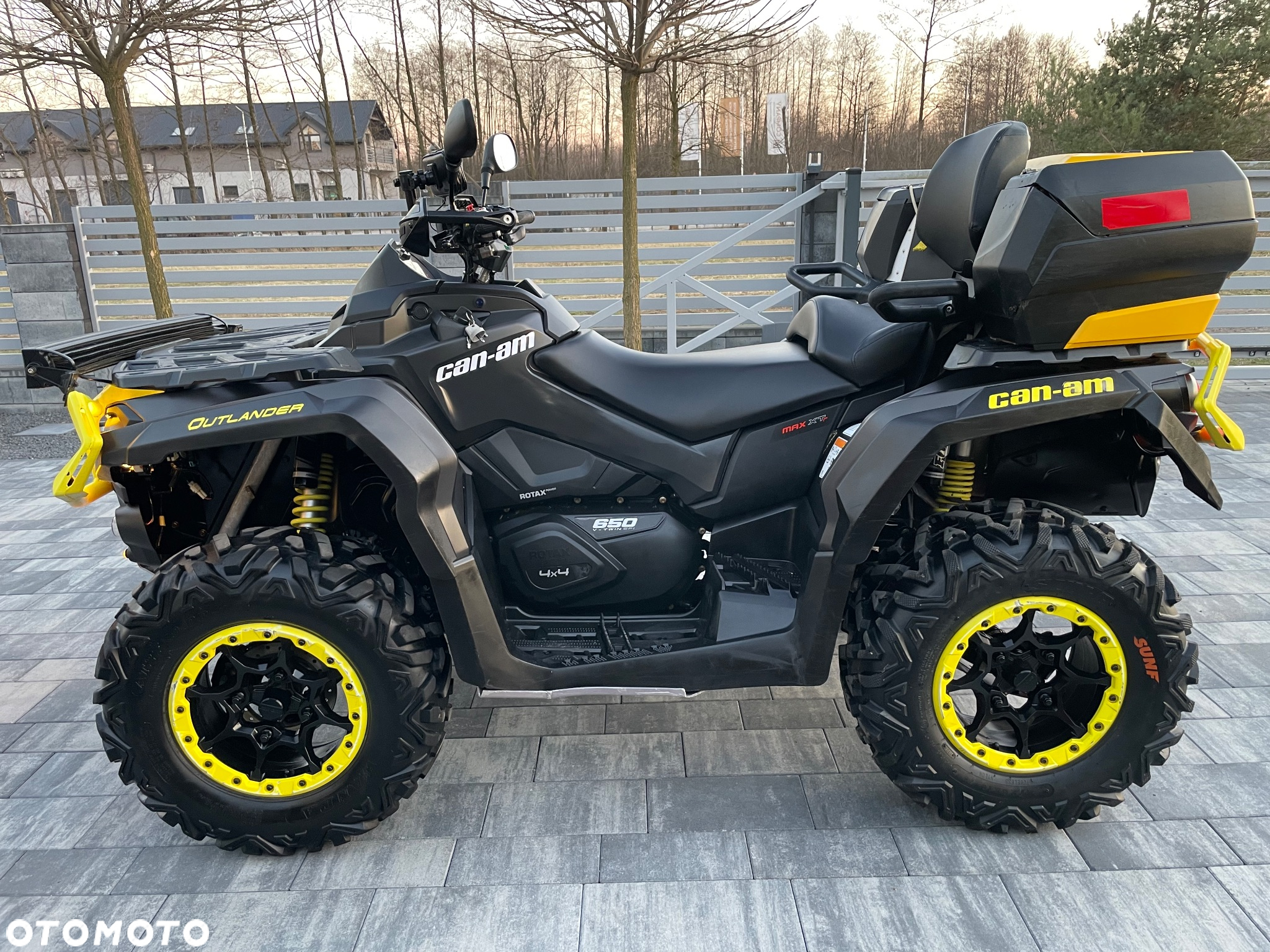 Can-Am Outlander Max