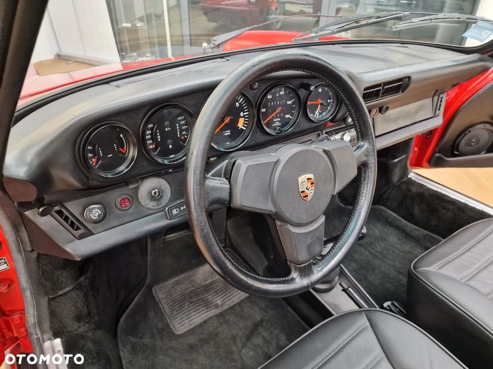 Porsche 911 - 12