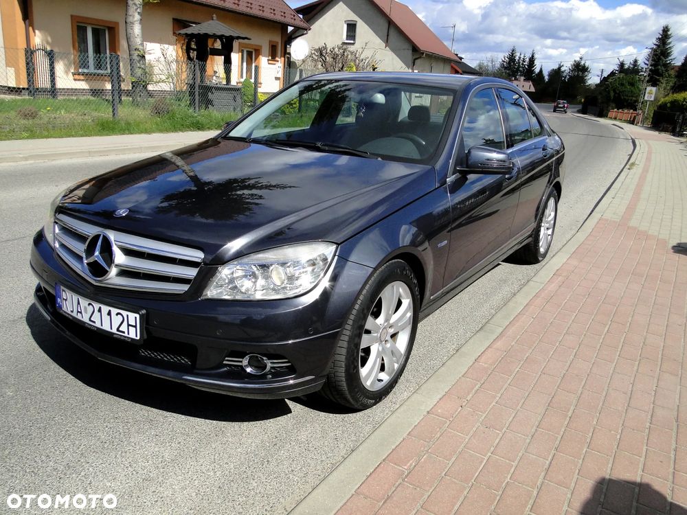 Mercedes-Benz Klasa C 180 CGI Automatik BlueEFFICIENCY Avantgarde - 1