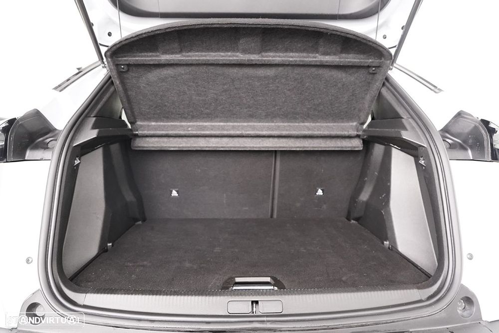 Peugeot 2008 1.2 PureTech Allure - 26