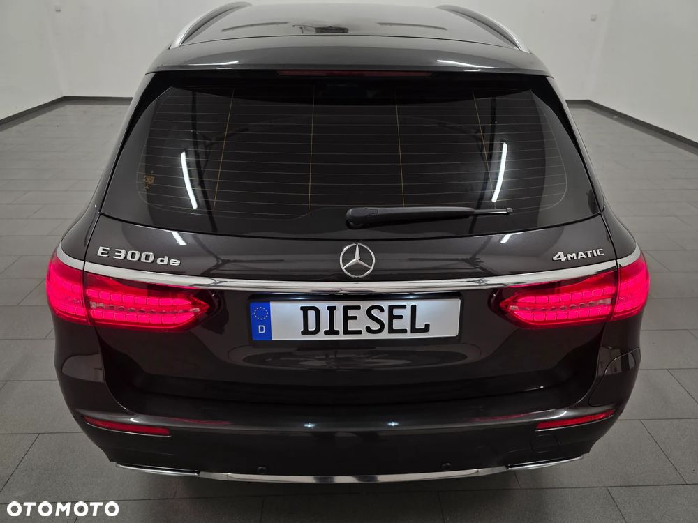 Mercedes-Benz Klasa E 300 de 9G-TRONIC AMG Line - 37
