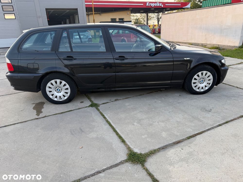 BMW Seria 3 318i - 3