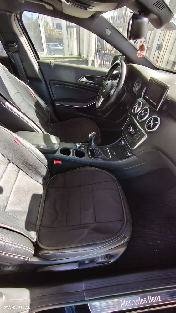 Mercedes-Benz A 200 d Activity Edition - 18