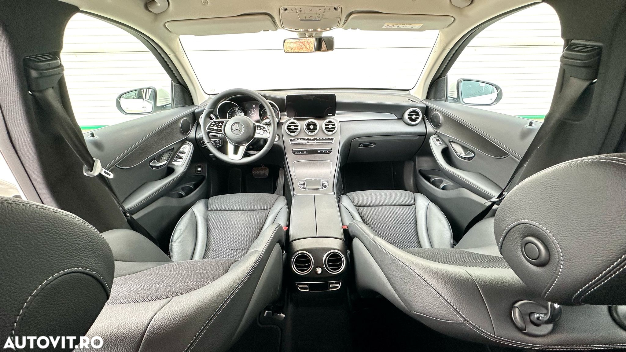 Mercedes-Benz GLC - 6