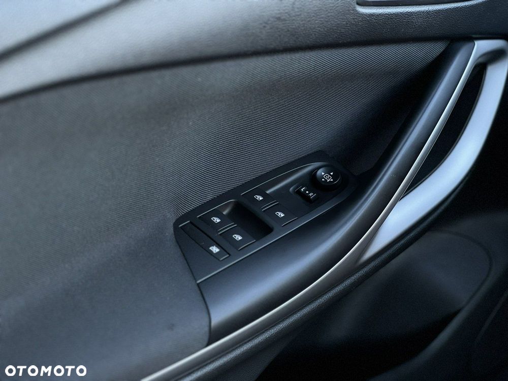 Opel Astra V 1.4 T Edition S&S - 35