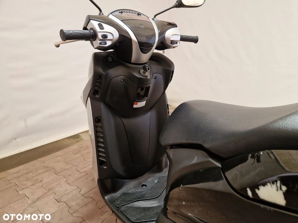 Yamaha X-max - 18