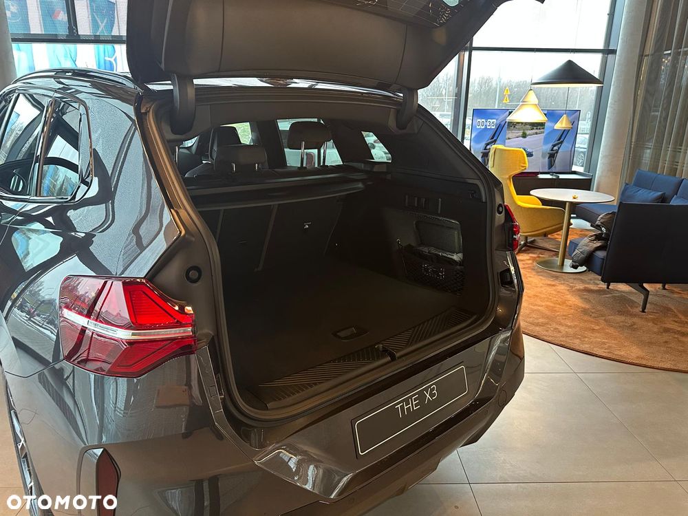 BMW X3 xDrive20i mHEV - 22