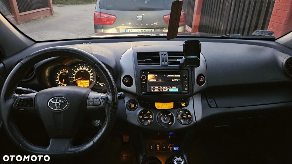 Toyota RAV4 2.0 VVT-i Premium - 20