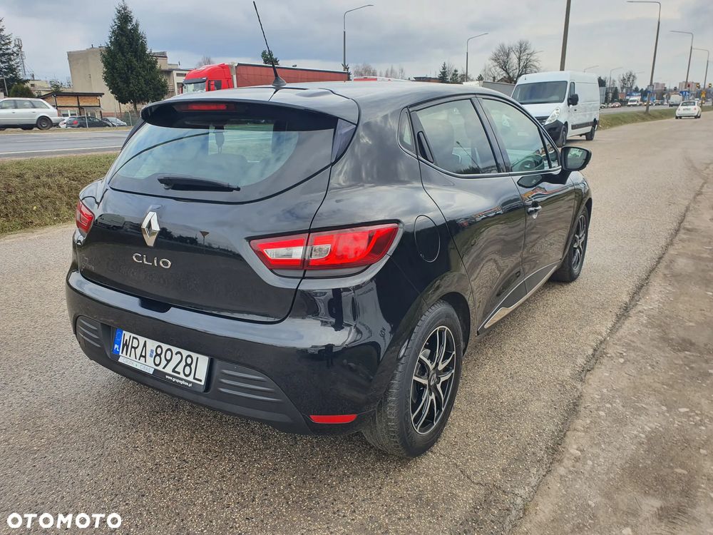 Renault Clio 1.2 16V 75 LIMITED - 5