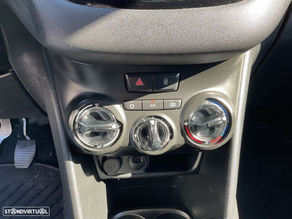 Peugeot 208 1.2 PureTech Active - 25