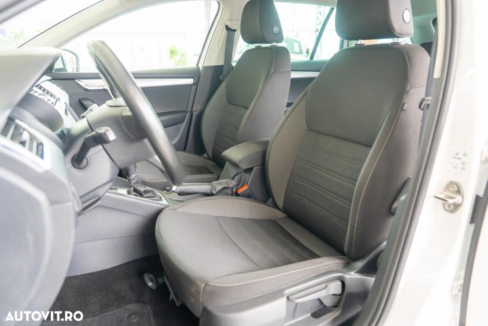 Skoda Octavia 1.6 TDI DSG Ambition - 21