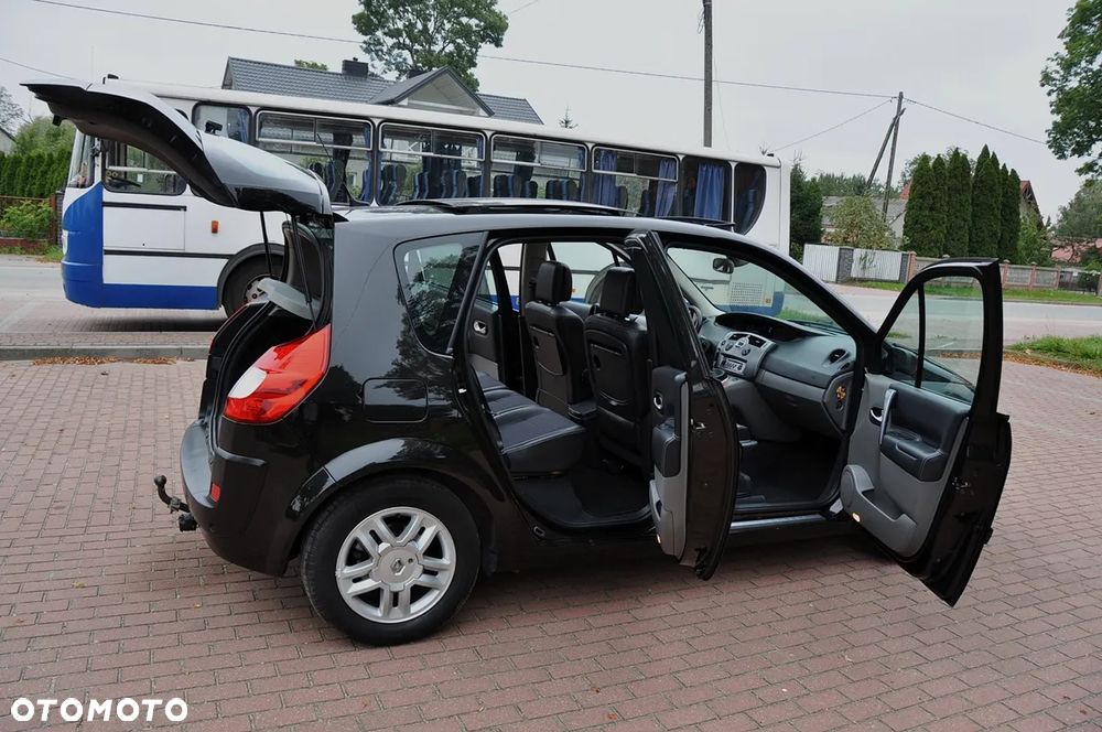 Renault Scenic 2.0 16V Luxe Dynamique - 9