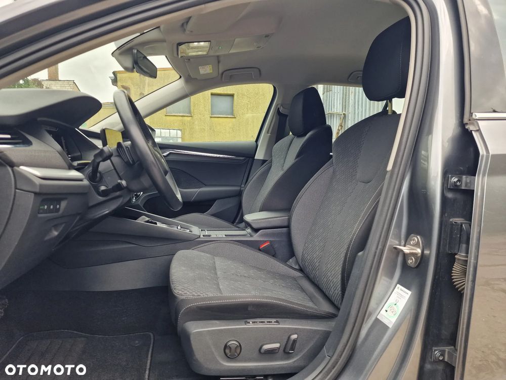 Skoda Octavia 2.0 TDI DSG Style - 21