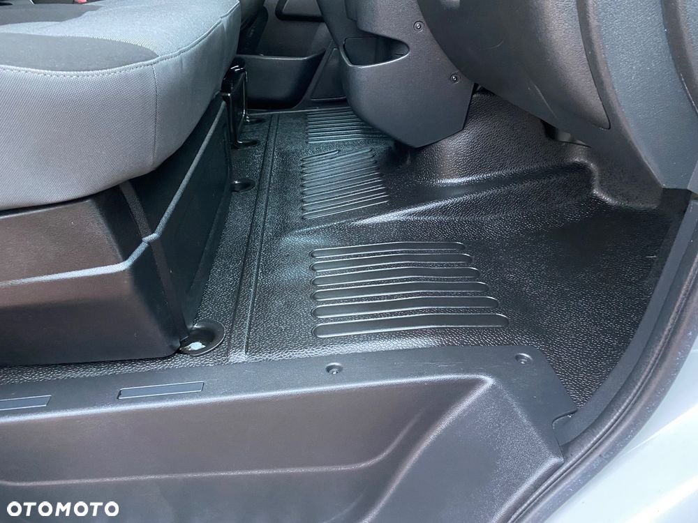 Renault Master L2 H2 warsztat mobilny zasilanie 230V - 16