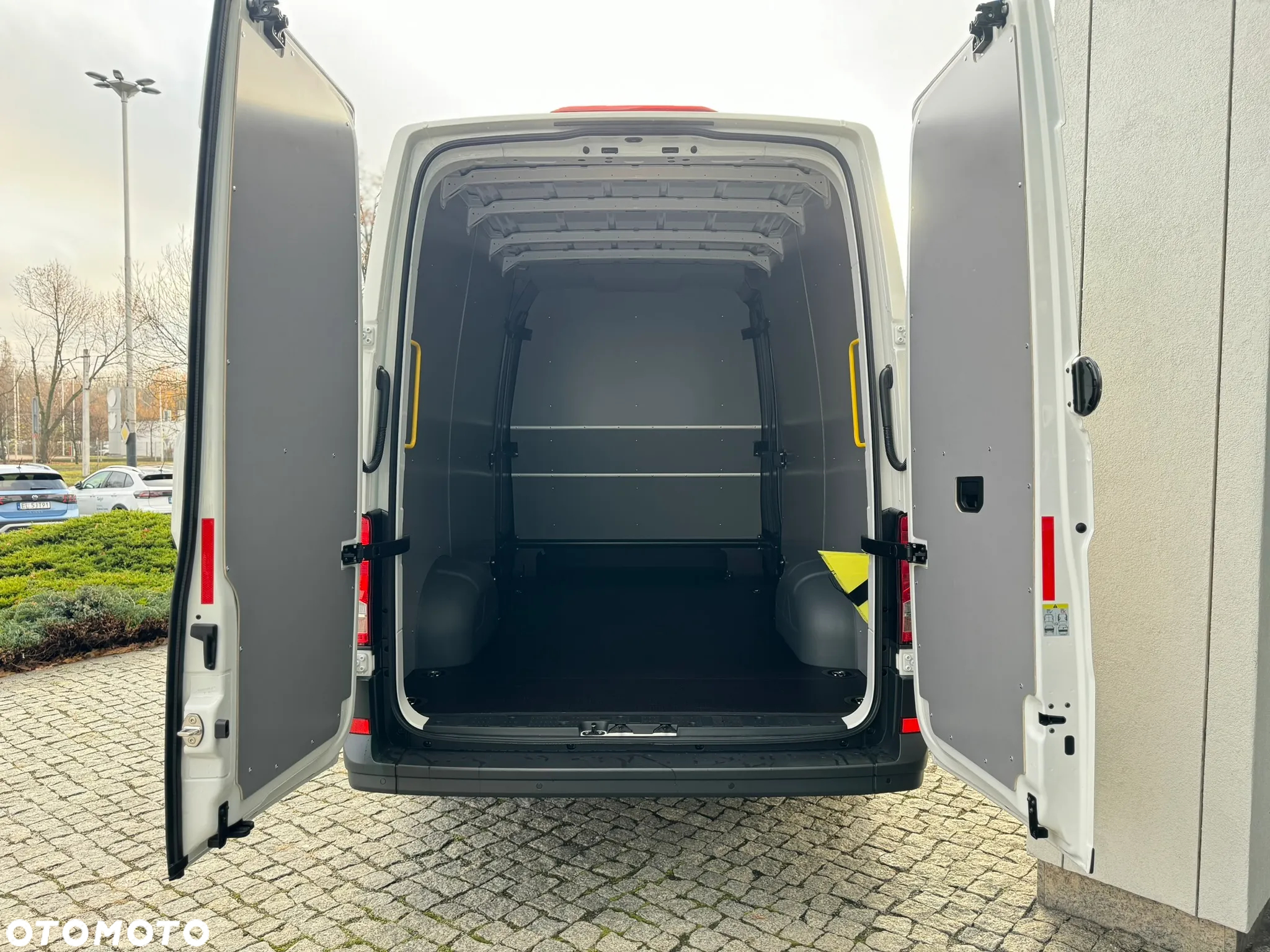Volkswagen Crafter Maxi Furgon - 9
