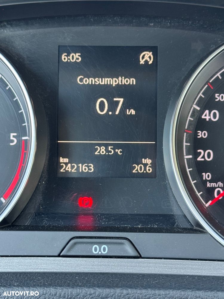 Volkswagen Golf 1.6 TDI BMT Comfortline - 7