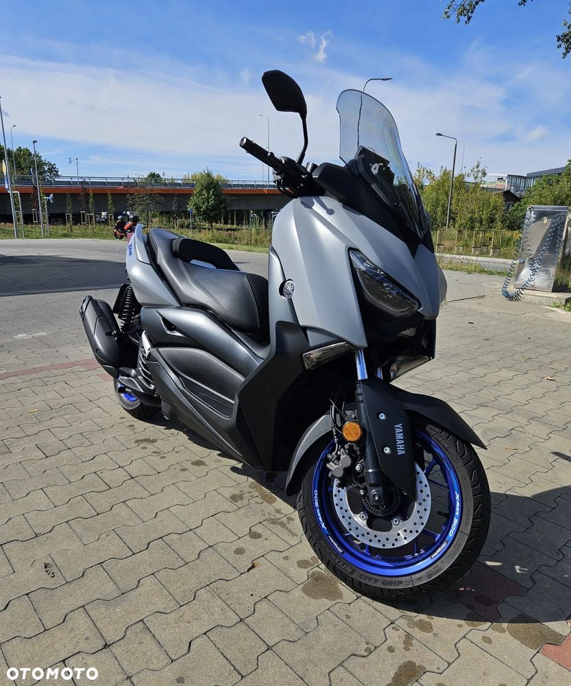 Yamaha X-max - 1