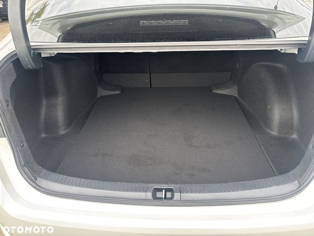 Toyota Corolla 1.8 Hybrid Comfort - 19