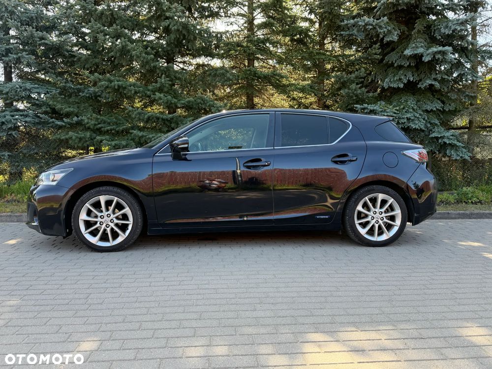 Lexus CT 200h Prestige - 2