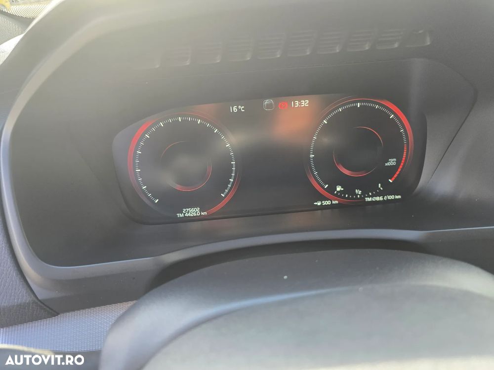 Volvo XC 90 D5 AWD R-Design - 10