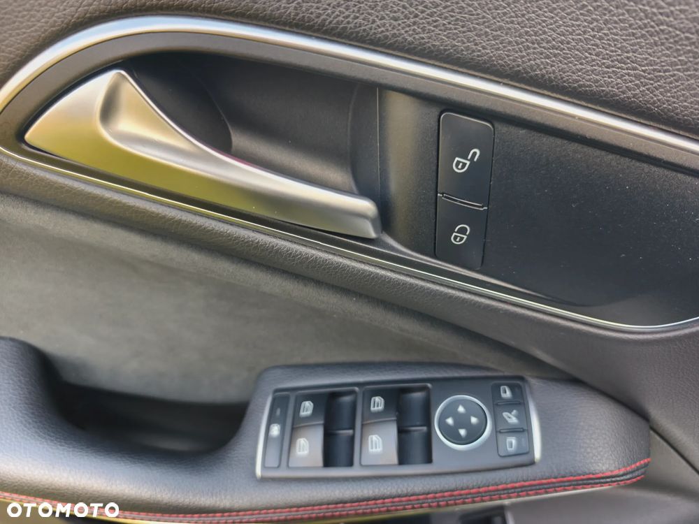 Mercedes-Benz CLA - 18