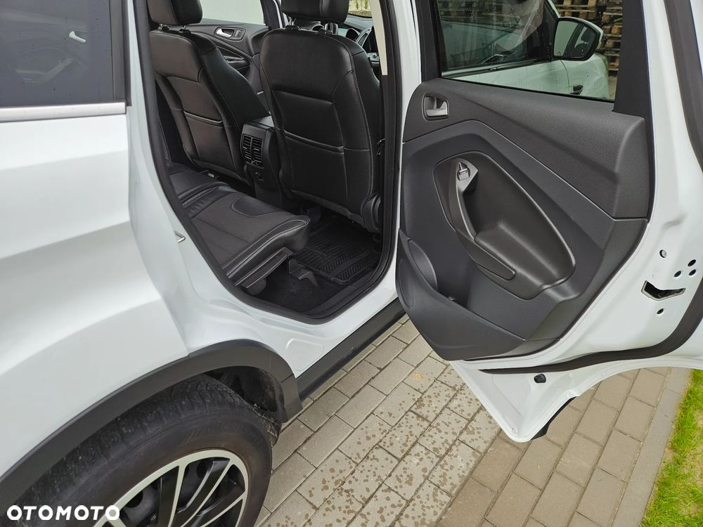 Ford Kuga 2.0 TDCi 4x4 Titanium - 22