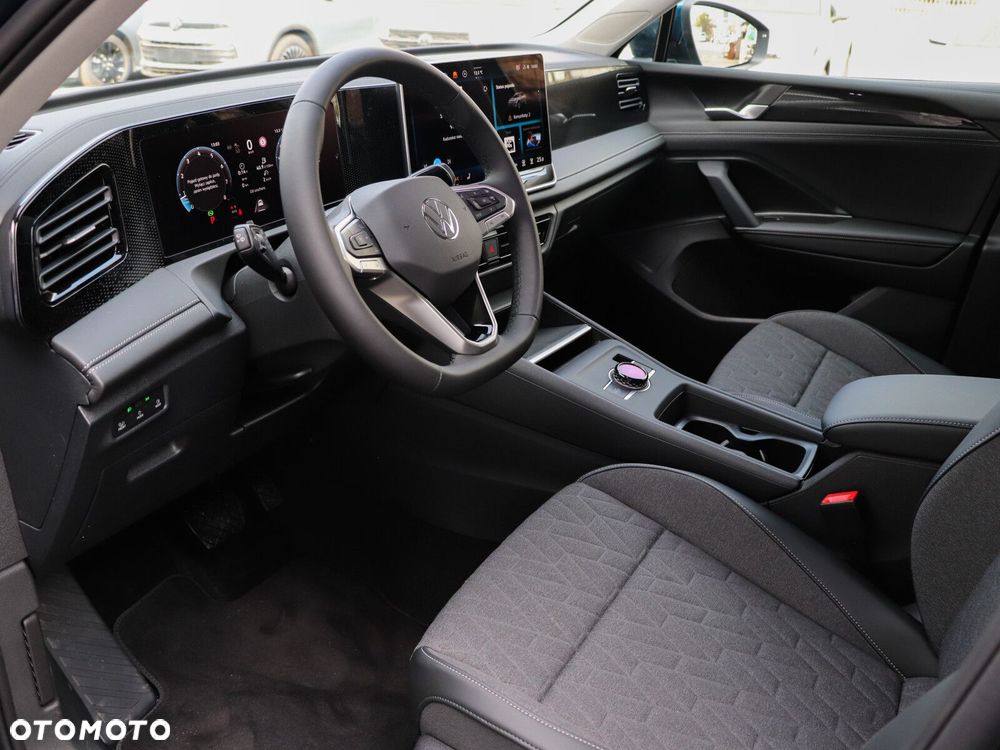 Volkswagen Tiguan - 10
