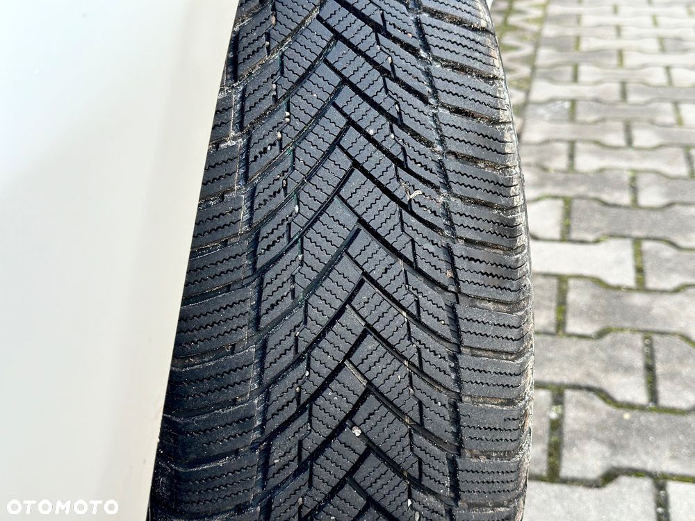 BMW Seria 3 318d DPF Edition Sport - 19