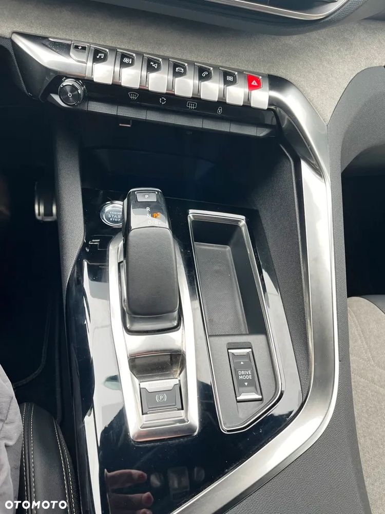 Peugeot 3008 - 21
