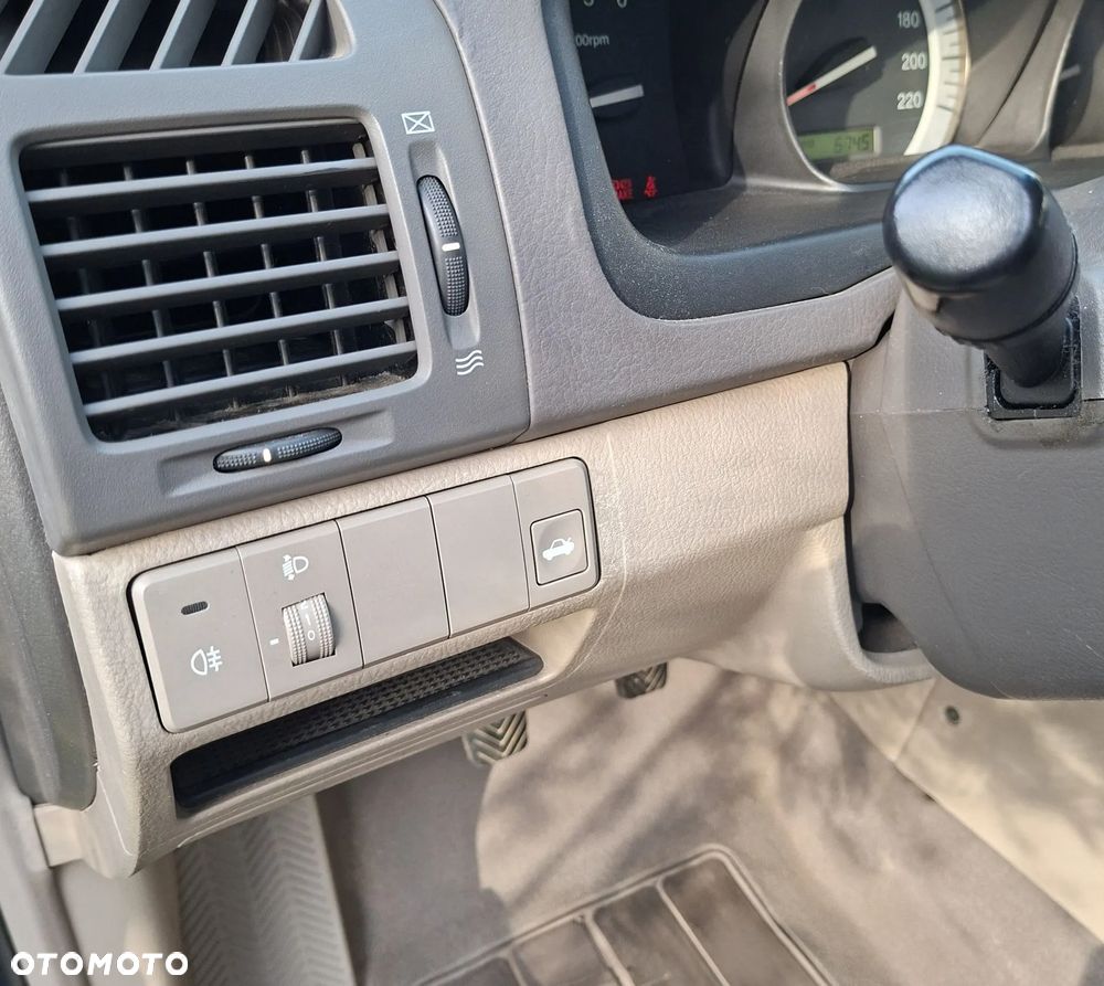 Kia Cerato 1.6 CRDi Comfort - 9