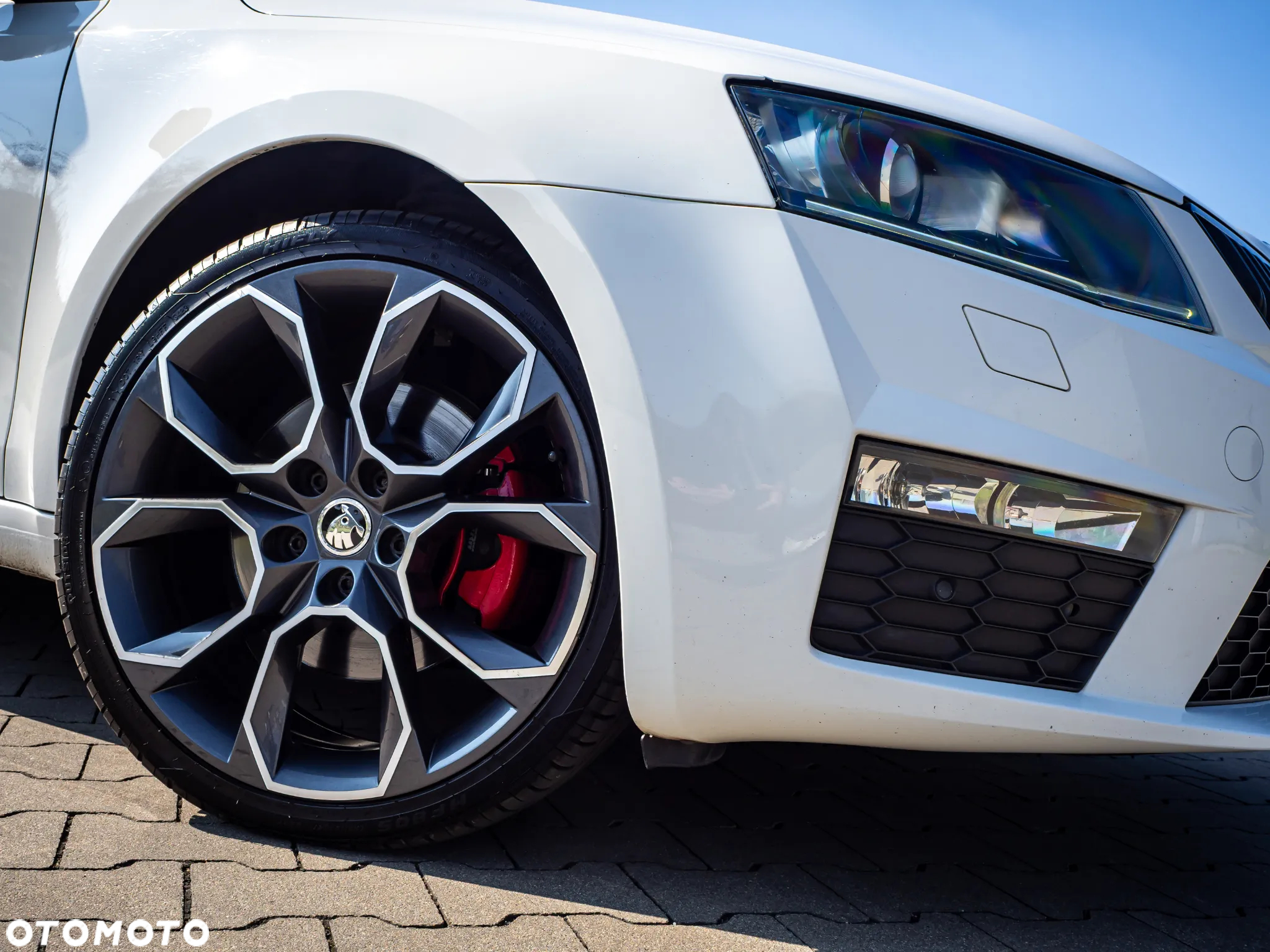 Skoda Octavia Combi 2.0 TDI DSG RS - 6