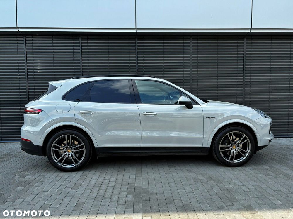 Porsche Cayenne - 7