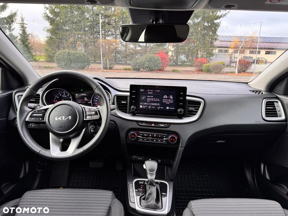 Kia Ceed 1.5 T-GDI M DCT - 11