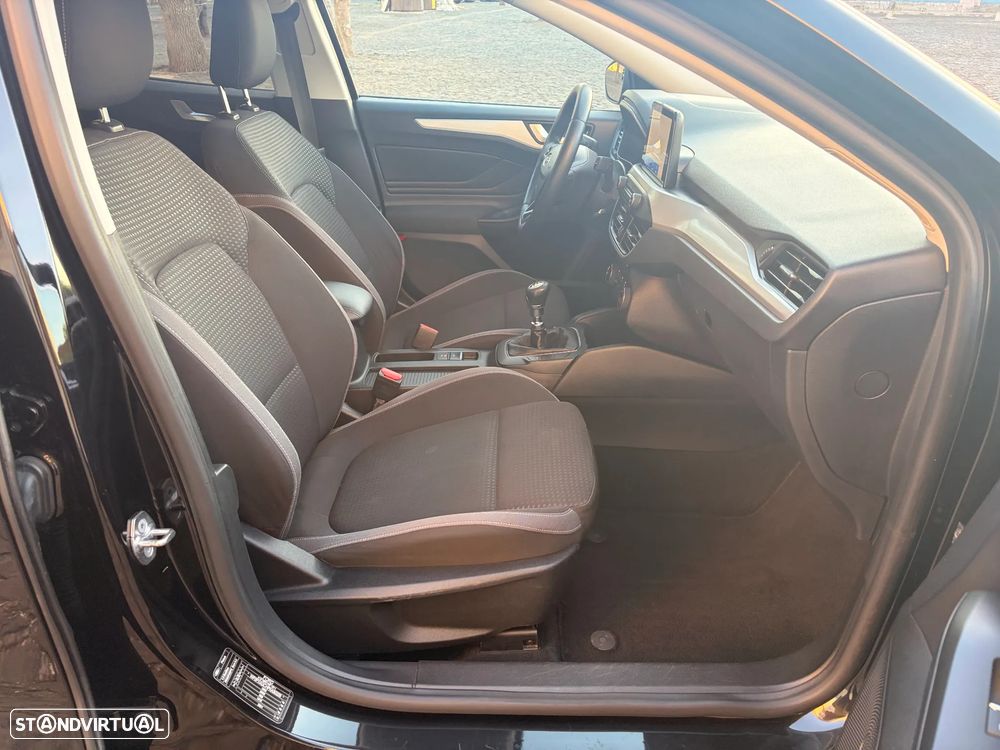 Ford Focus SW 1.5 TDCi EcoBlue Connected - 7