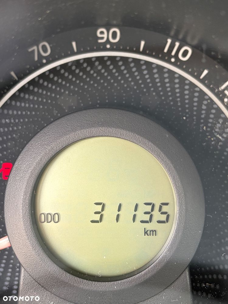 Toyota Aygo x-play - 6