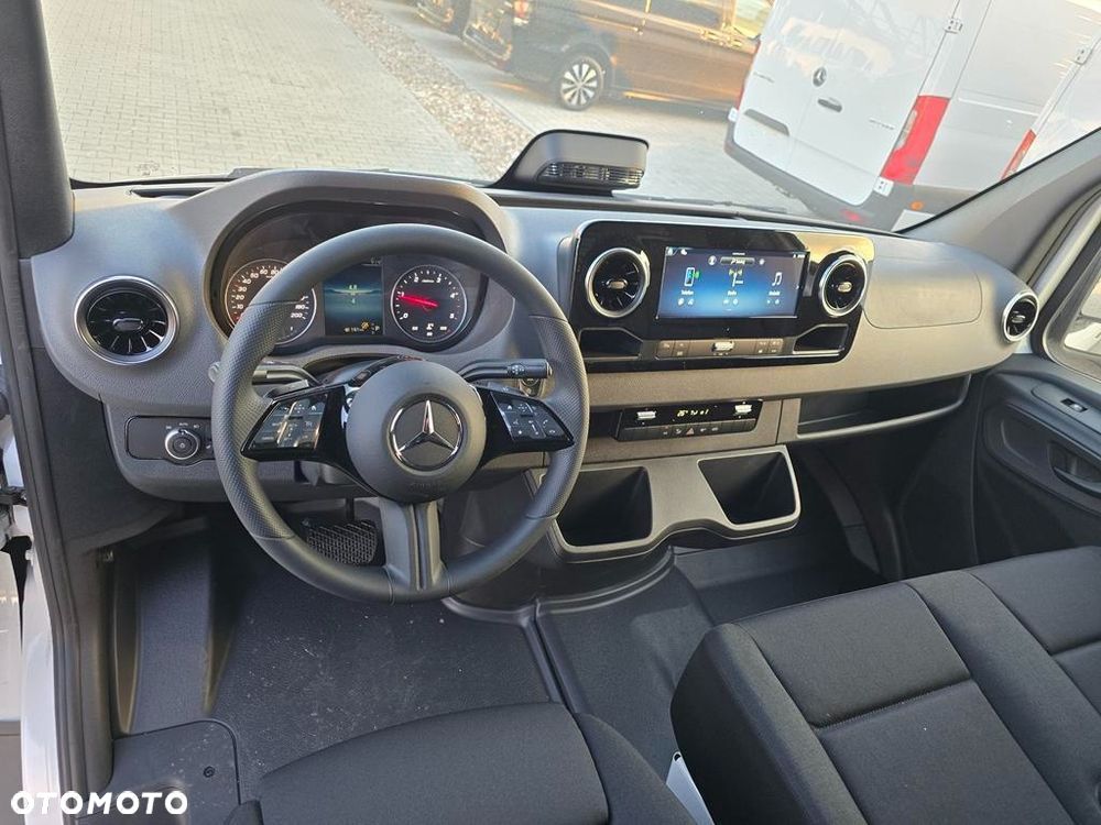 Mercedes-Benz Sprinter 317 CDI Long PRO 9G-Tronic - 24