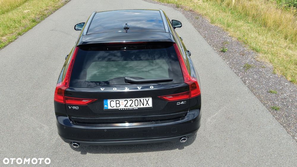 Volvo V90 D4 AWD Momentum Pro - 4
