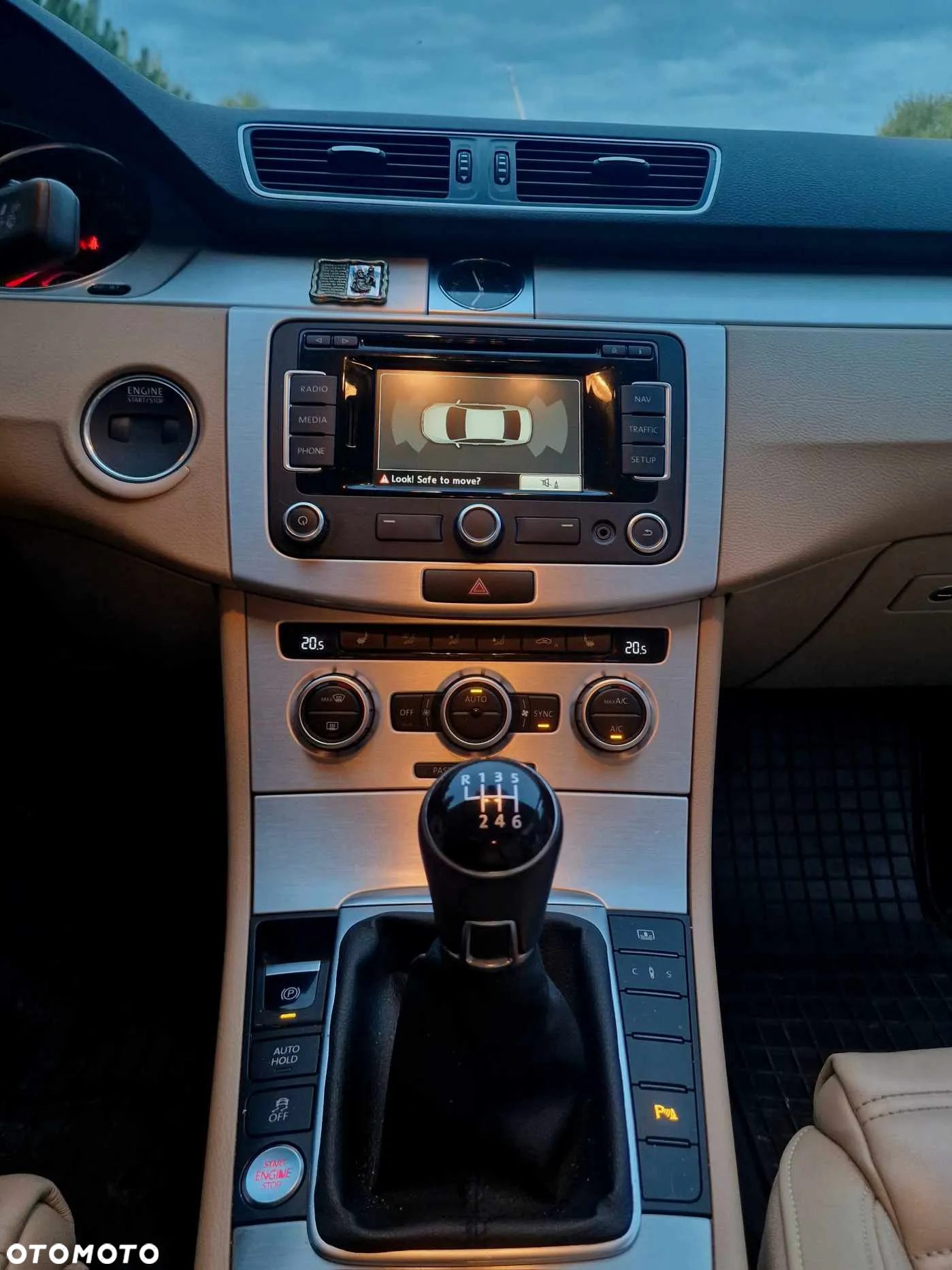 Volkswagen Passat 2.0 TSI Highline - 12