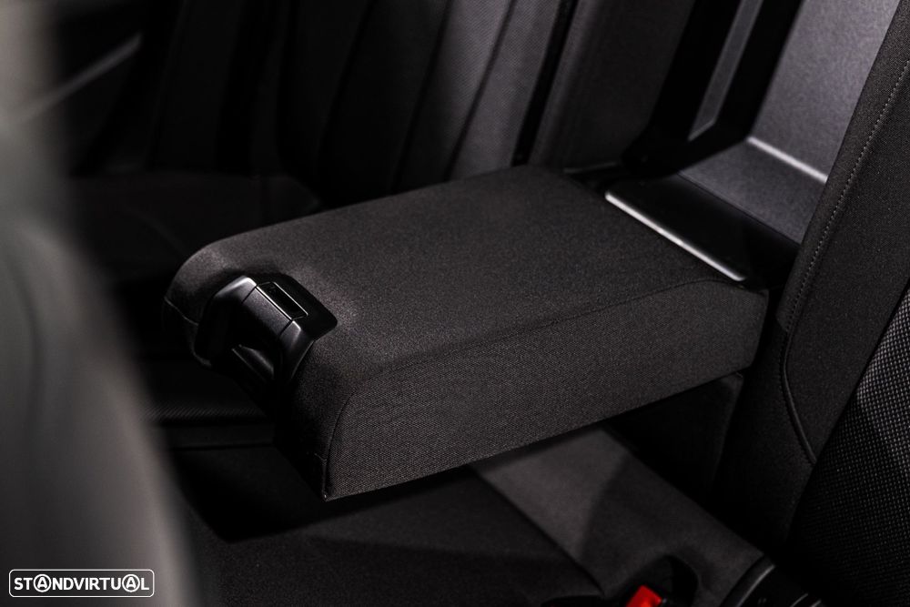 Audi A4 Avant 35 TDI Advanced S tronic - 24