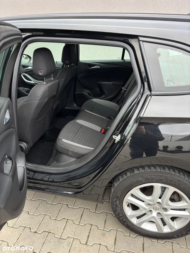 Opel Astra 1.5 D Start/Stop Business Elegance - 16