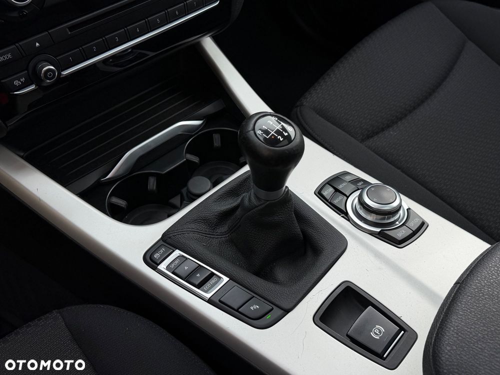 BMW X3 sDrive18d - 21