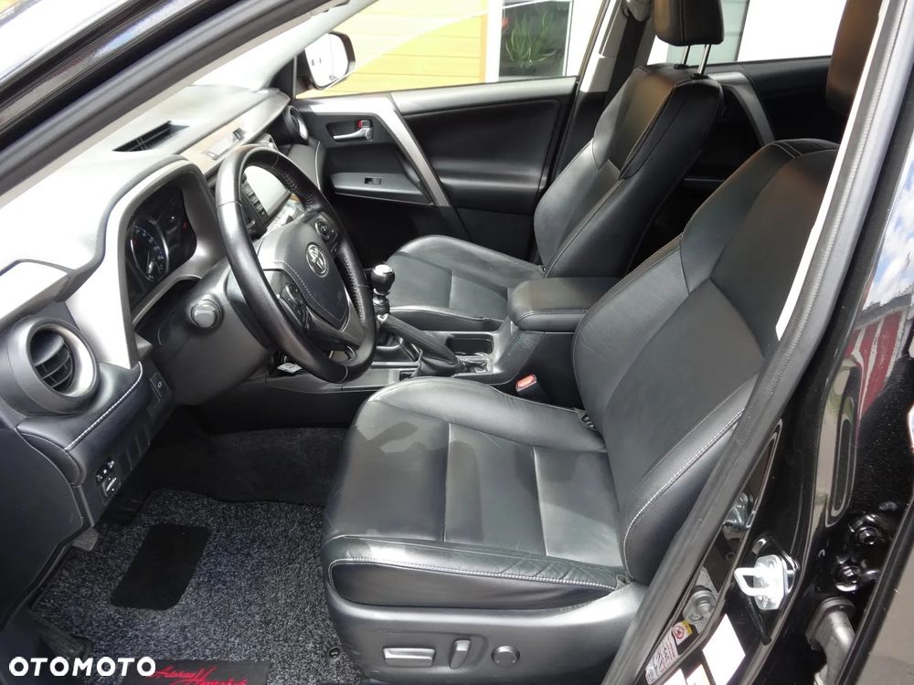 Toyota RAV4 2.0 D-4D 4x2 Start-Stop Executive - 17