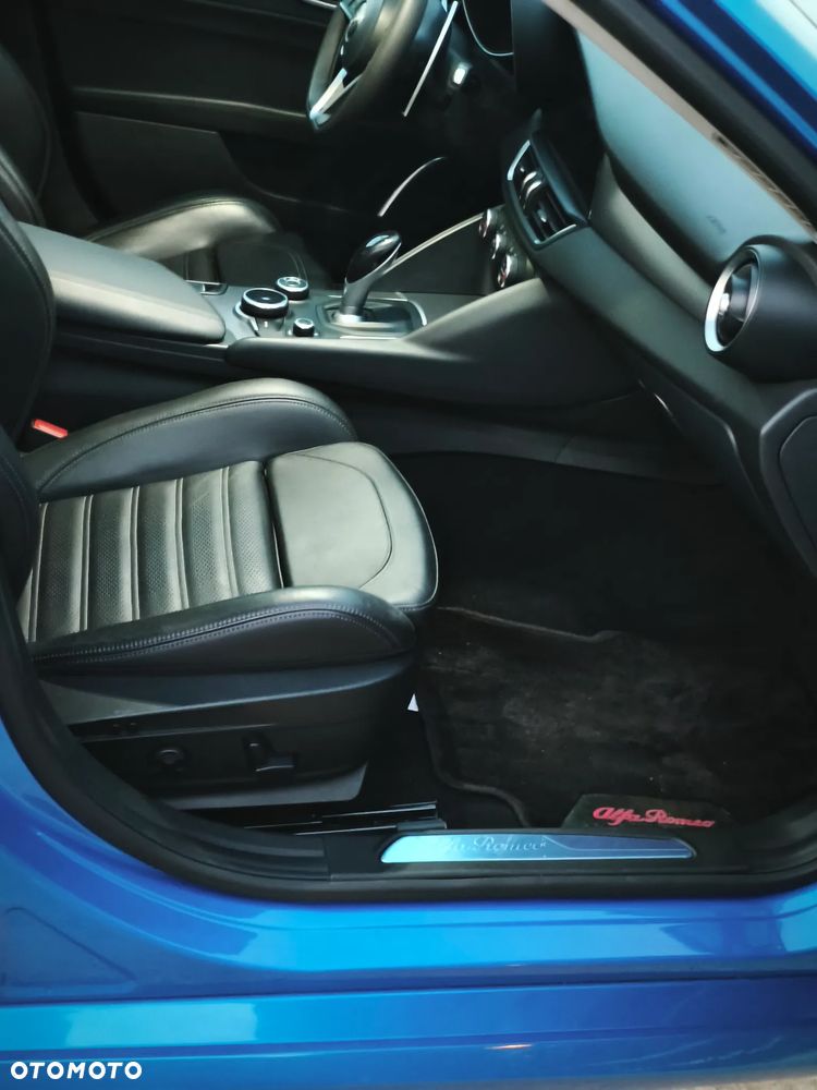 Alfa Romeo Giulia 2.0 Turbo Veloce TI Q4 - 6