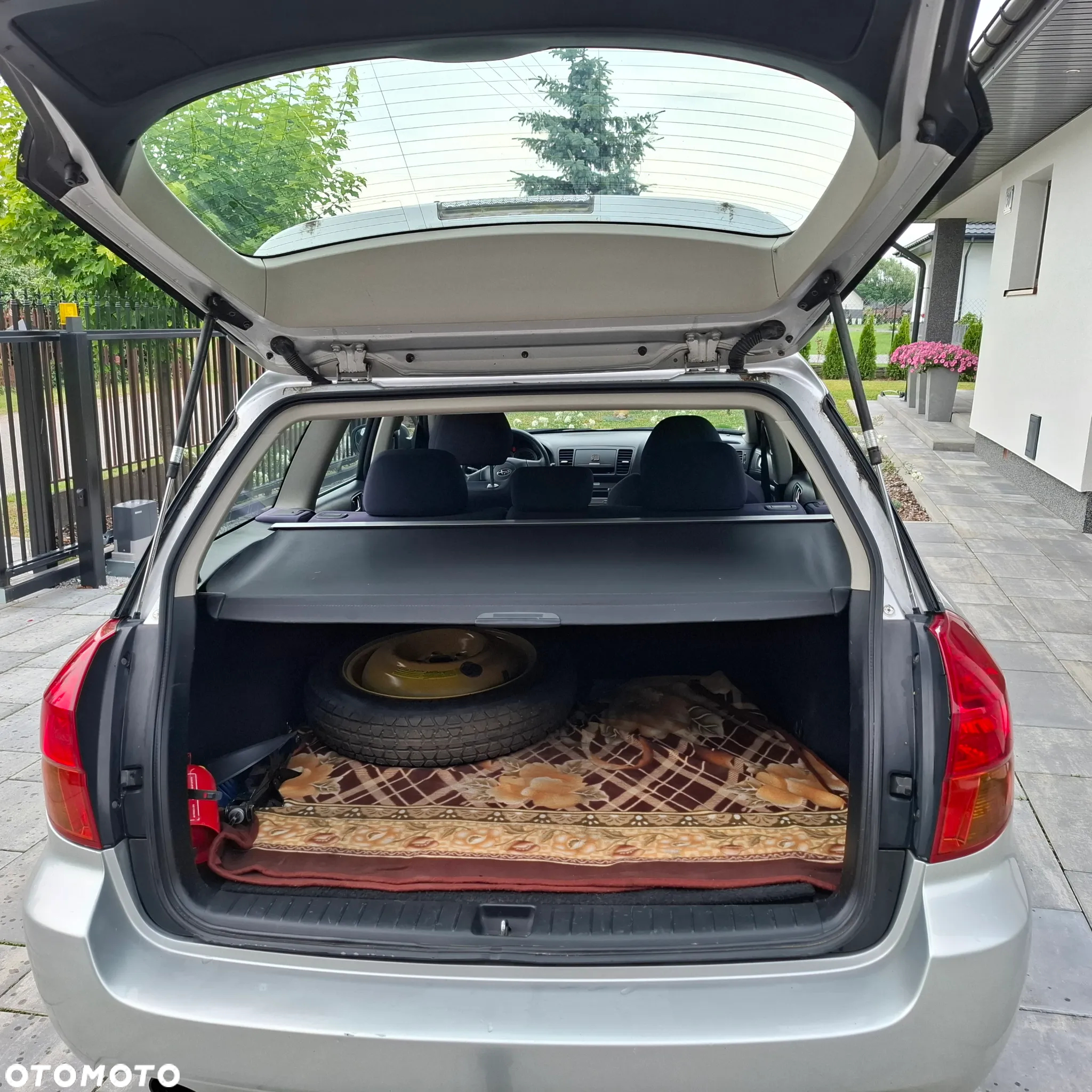 Subaru Legacy SW 2.0i MT - 11