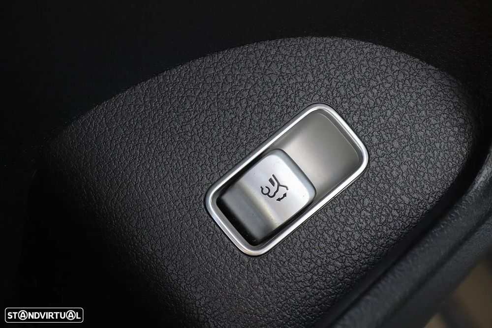 Mercedes-Benz GLE 300 d 4Matic 9G-TRONIC AMG Line - 18